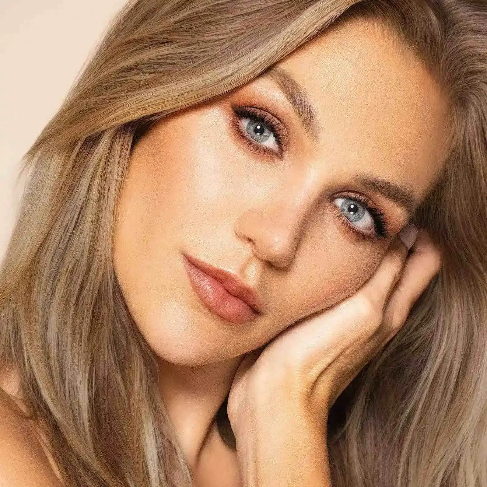 INFINIT FACE PALETTE TALC FREE